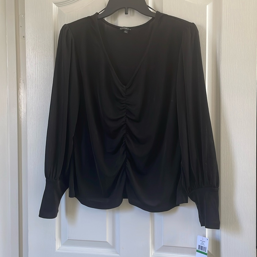 *NEW* Studio by JPR women’s top, Size L, Black